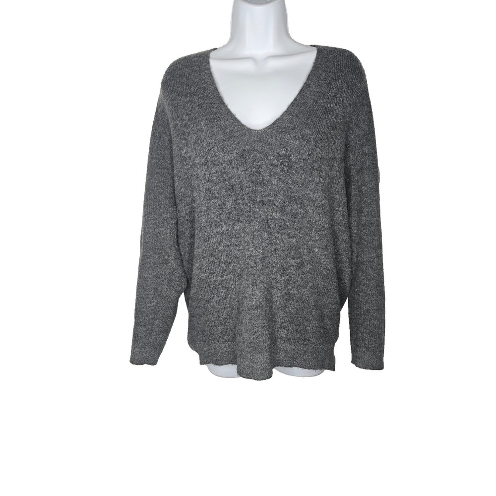 LOOK by M New York Gray V Neck Sweater Womens Medium Soft Knit Relaxed